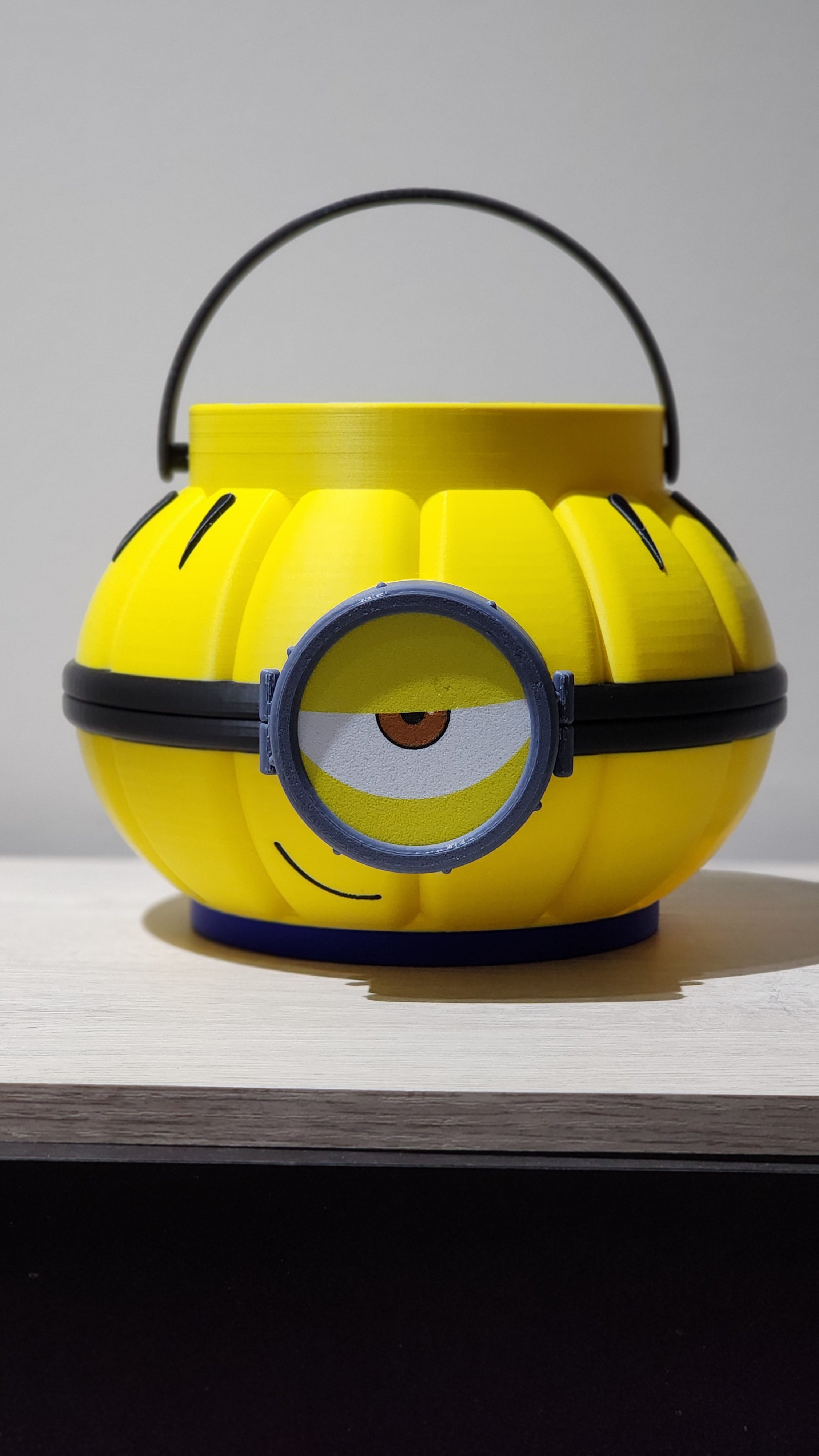 CALABAZA XL MINIONS 🔵⚪️🟡